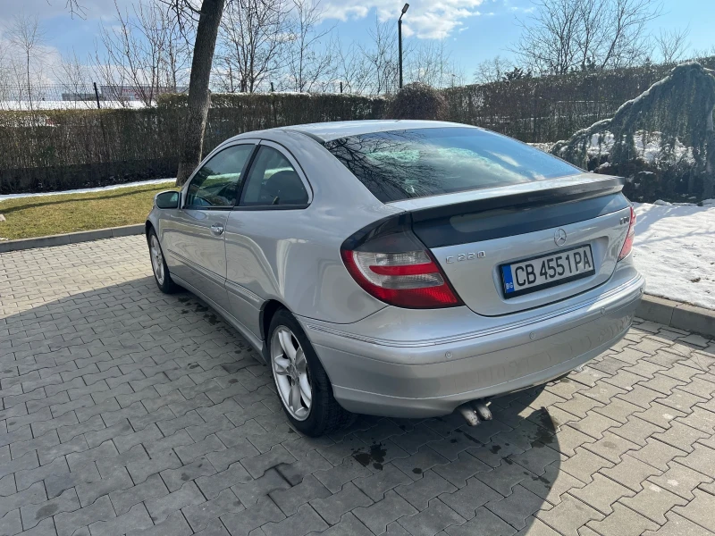 Mercedes-Benz C 220 Facelift Avantgarde Автоматик 150 коня, снимка 13 - Автомобили и джипове - 49381605