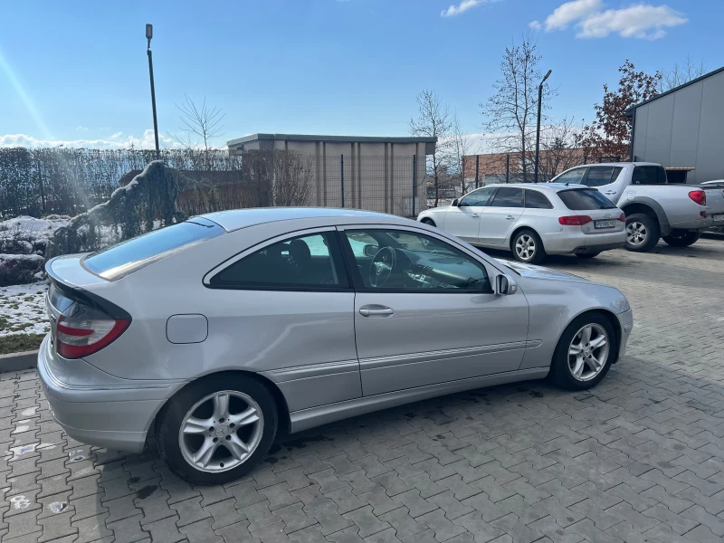 Mercedes-Benz C 220 Facelift Avantgarde Автоматик 150 коня, снимка 2 - Автомобили и джипове - 49381605