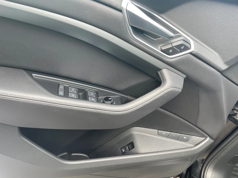 Audi E-Tron 50 Quattro, снимка 5 - Автомобили и джипове - 52743800