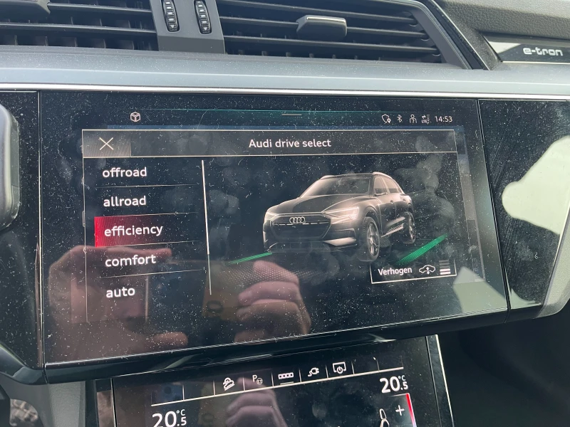 Audi E-Tron 50 SOH 94% Shadiw Line, снимка 10 - Автомобили и джипове - 53092976