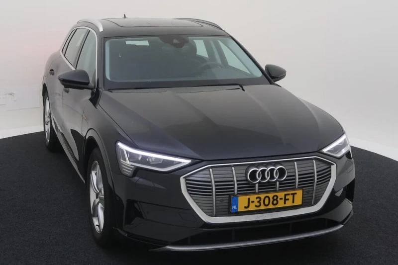 Audi E-Tron 50 Quattro, снимка 8 - Автомобили и джипове - 52743800