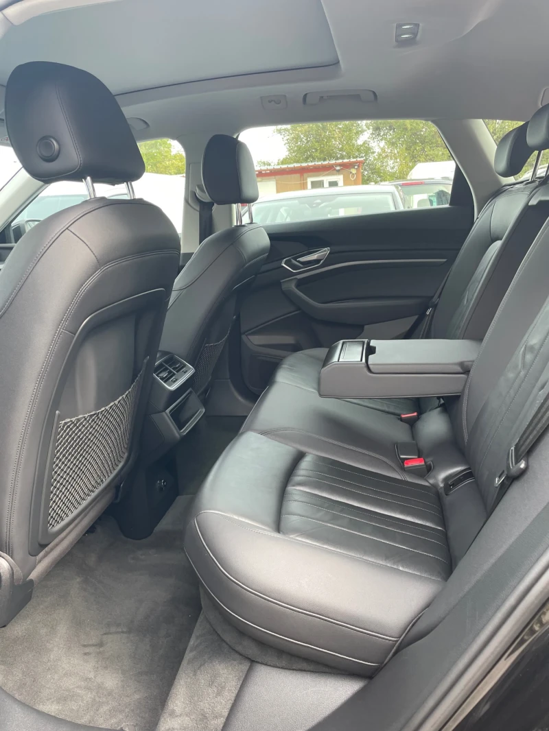 Audi E-Tron 50 Quattro, снимка 6 - Автомобили и джипове - 52743800
