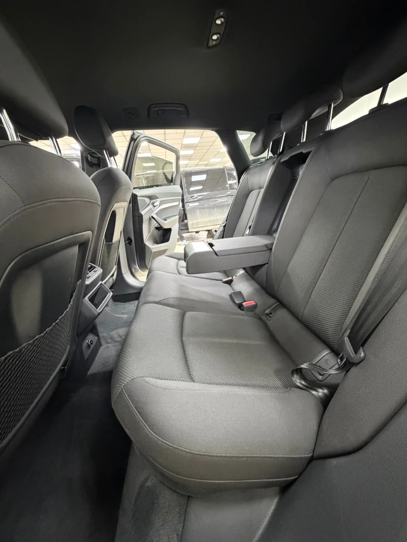 Audi E-Tron 50 SOH 94% Shadоw Line, снимка 9 - Автомобили и джипове - 53092976