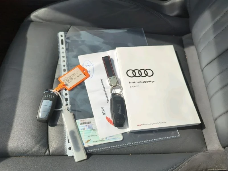 Audi E-Tron 50 Quattro, снимка 13 - Автомобили и джипове - 52743800