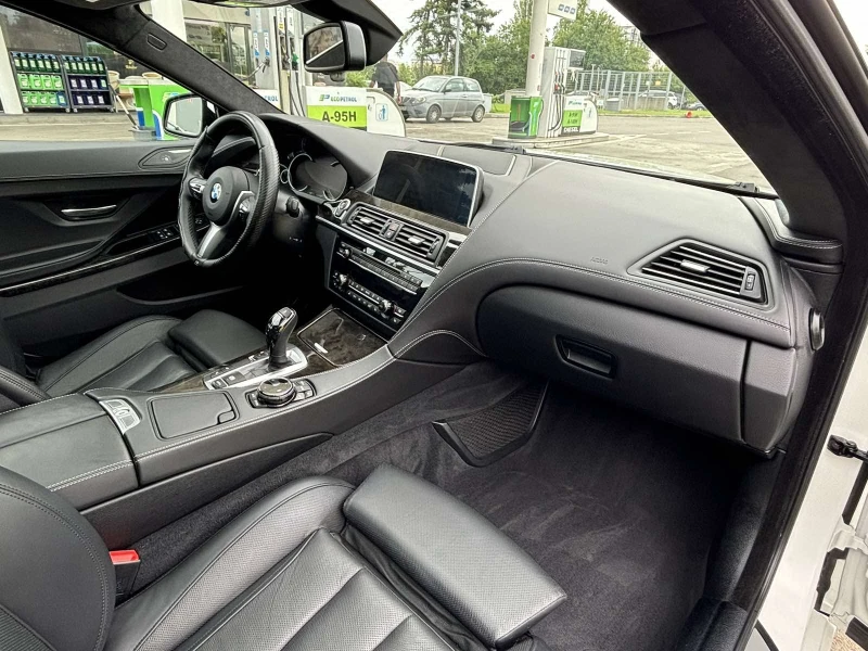 BMW 640 i/ ! 51хил.км ! /ФЕЙСЛИФТ/УНИКАТ, снимка 13 - Автомобили и джипове - 50404184