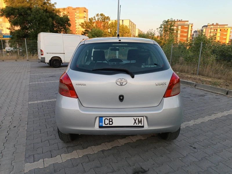 Toyota Yaris 1.3i, 87 к.с., снимка 5 - Автомобили и джипове - 52472875