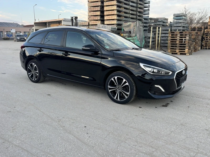 Hyundai I30 1.4 бензин ЕВРО6, снимка 4 - Автомобили и джипове - 52829645