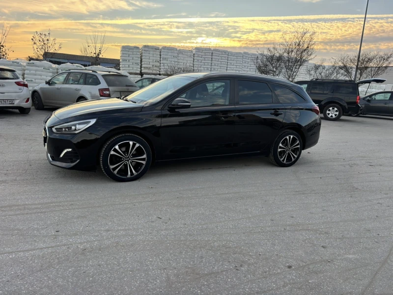 Hyundai I30 1.4 бензин ЕВРО6, снимка 5 - Автомобили и джипове - 52829645