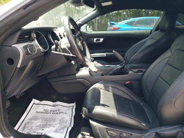 Ford Mustang 5.0L 8 Rear-wheel drive - изображение 9