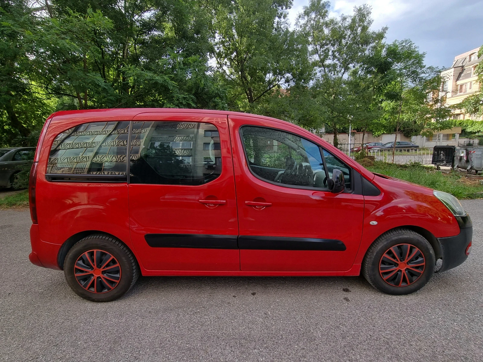 Citroen Berlingo 1.6 hdi AVTOMAT  - изображение 4