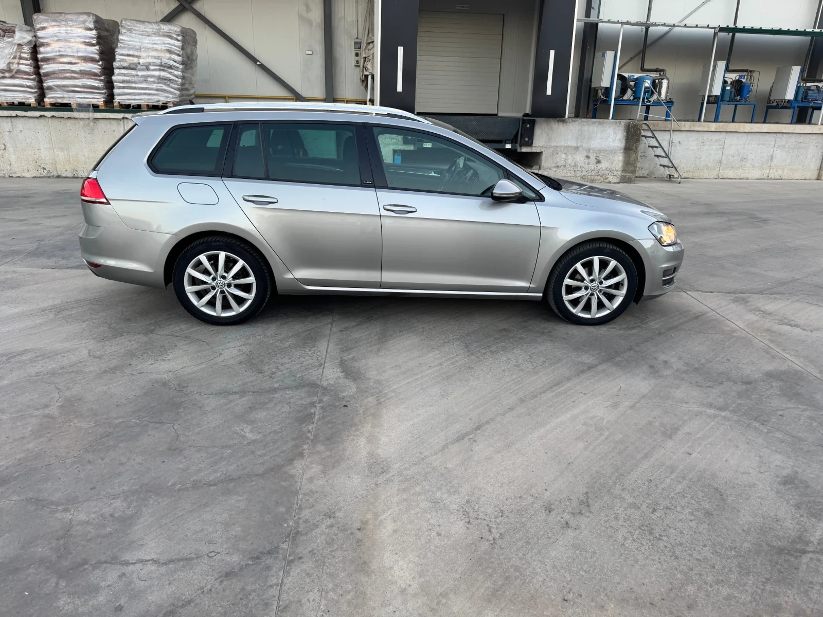 VW Golf Golf 7  DSG 1.6 TDI  Allstar - изображение 4