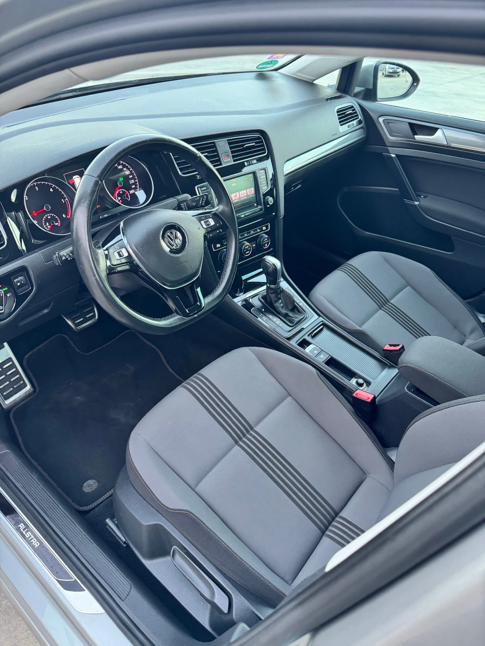 VW Golf Golf 7  DSG 1.6 TDI  Allstar - изображение 9