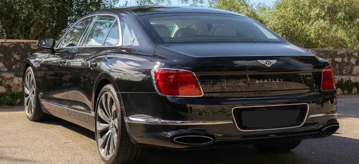 Bentley Flying Spur 6.0 W12 First Edition - изображение 2