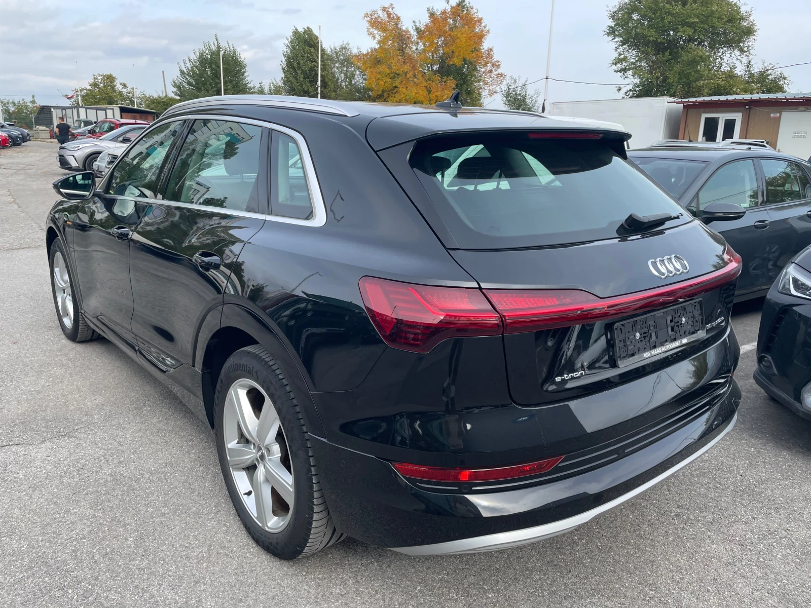 Audi E-Tron 50 Quattro - изображение 2