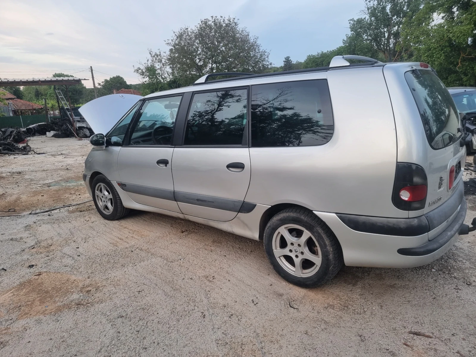 Renault Grand espace 2.2dci 115ks - изображение 6