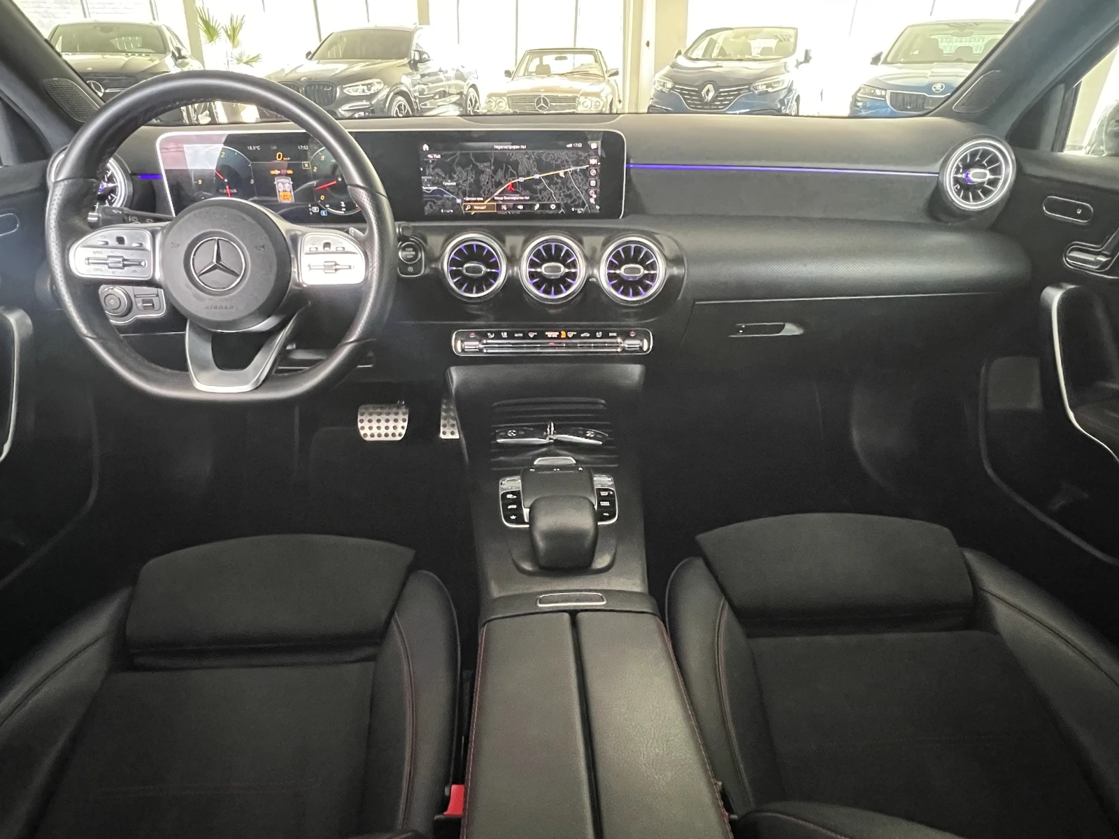 Mercedes-Benz A 250 4-Matic* AMG-Line* CarPlay* Keyless* SWISS - изображение 9