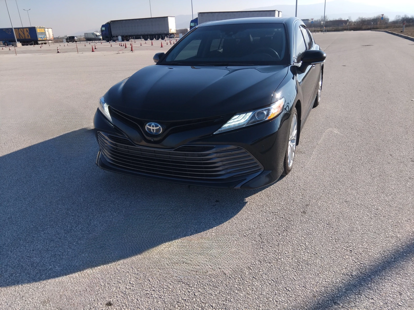 Toyota Camry XLE - изображение 4