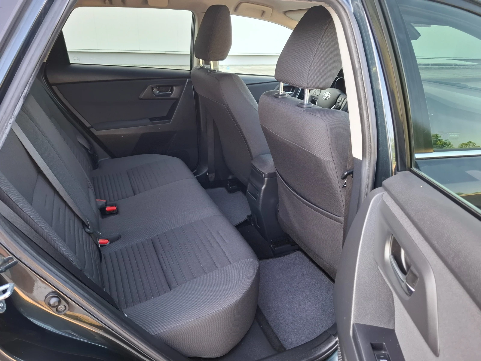 Toyota Auris 1.4D4D Face Lift Navi Камера - изображение 10