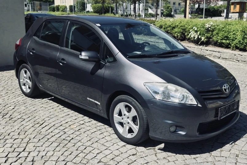 Toyota Auris 2.0D4D - изображение 7