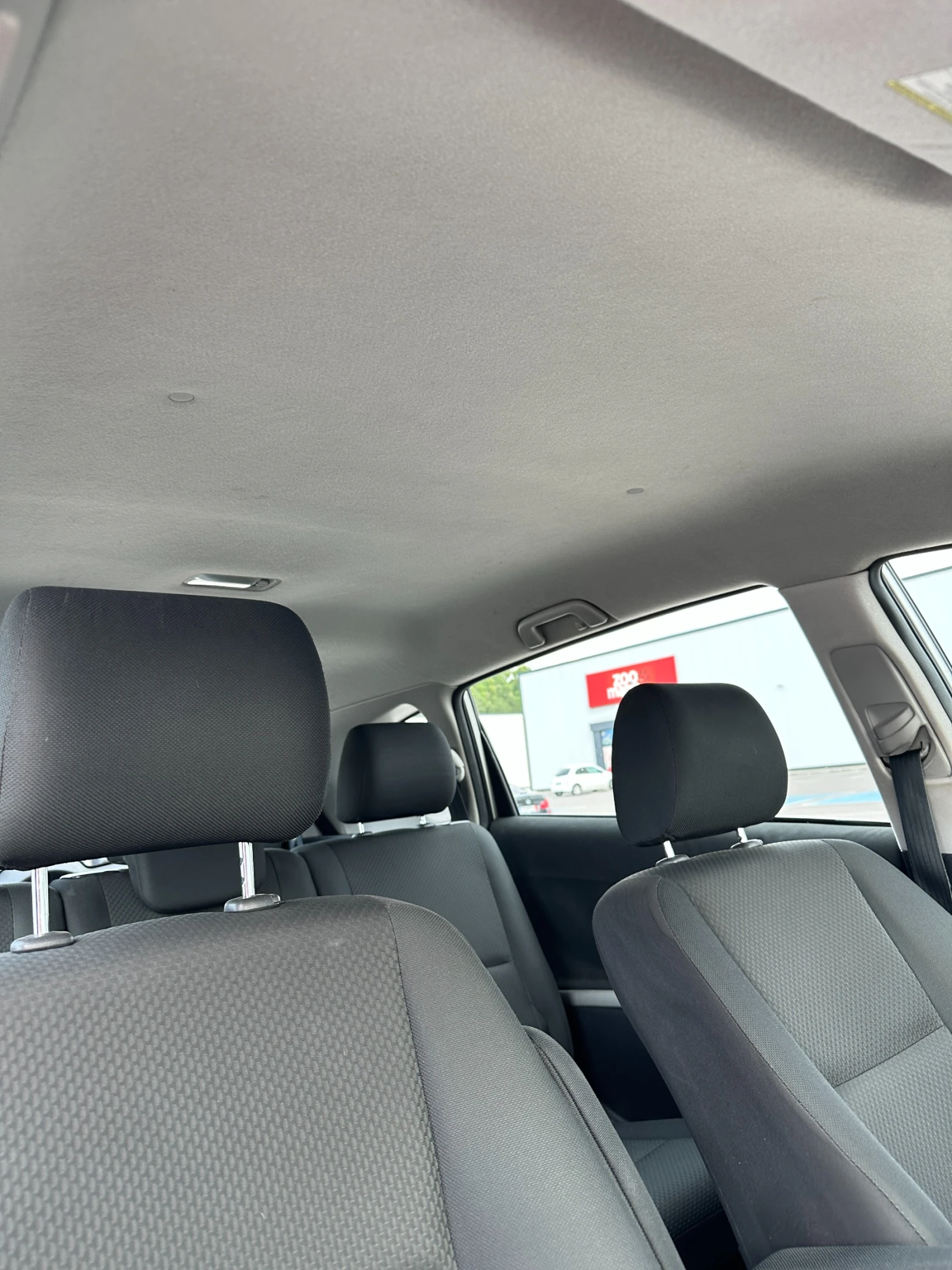 Toyota Corolla verso Verso II 2.2 D-4D (136 Hp) - изображение 7