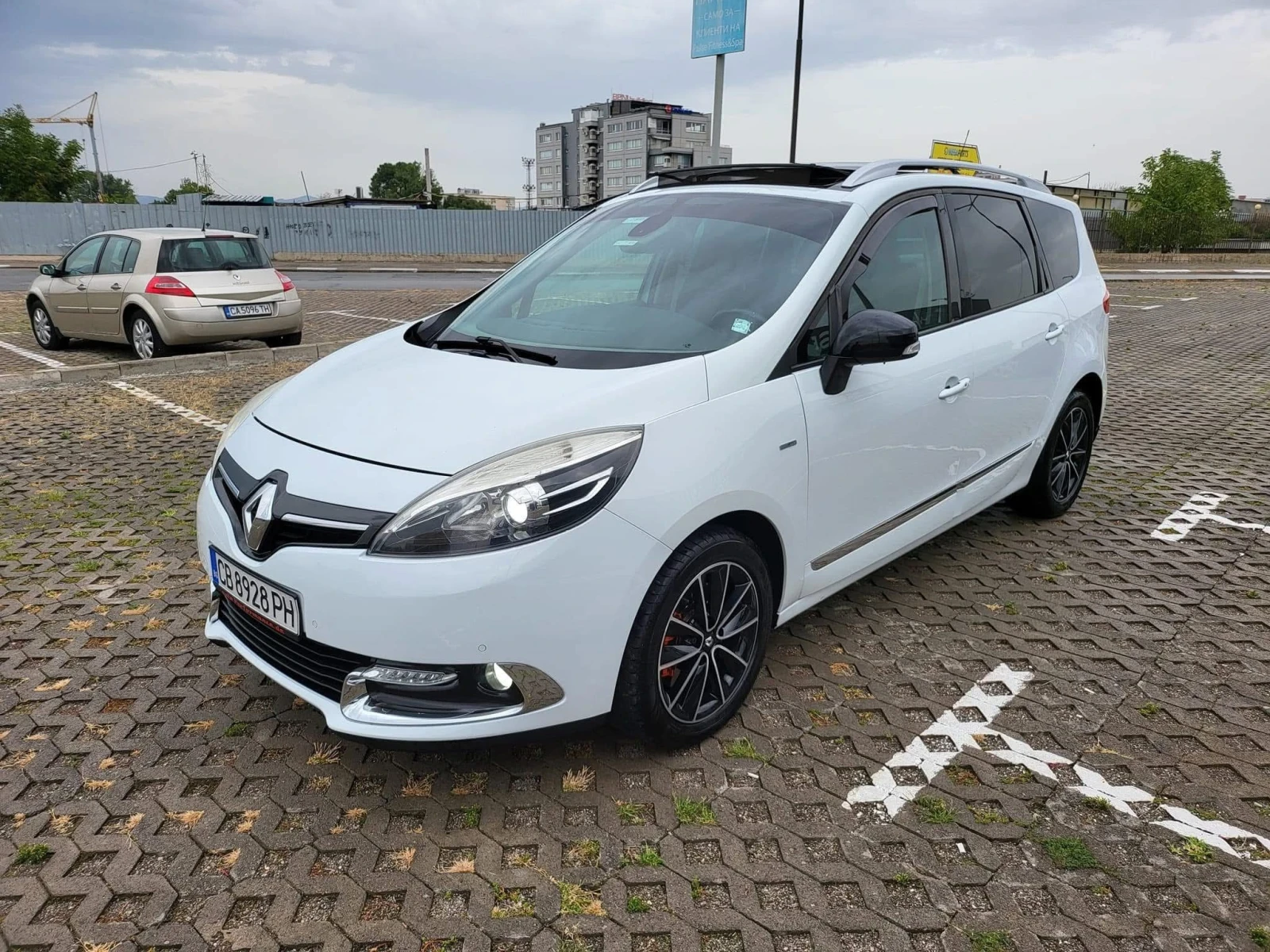 Renault Grand scenic 2.0dci   Limited BOSSE 150kc | Mobile.bg   2