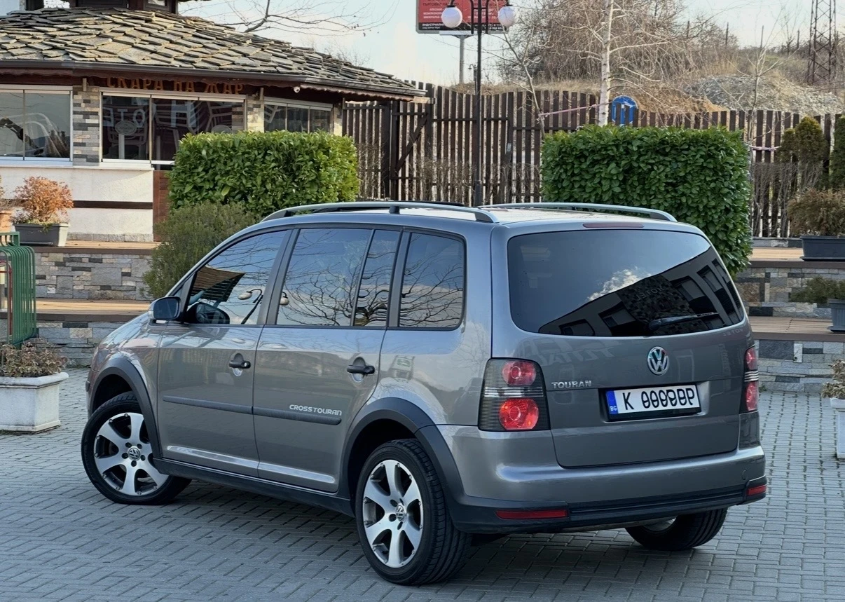 VW Touran CROSS/ DSG 170 7 местен - изображение 4