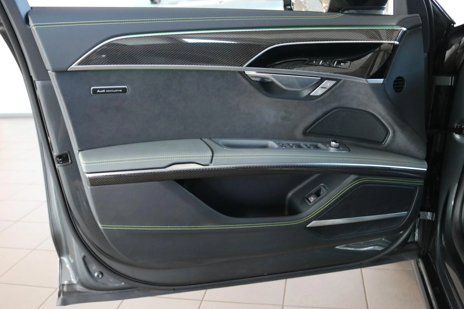 Audi A8 60 TFSI/S-LINE/AUDI EXCLUSIVE/B&O 3D/HEAD UP/360/ - изображение 6