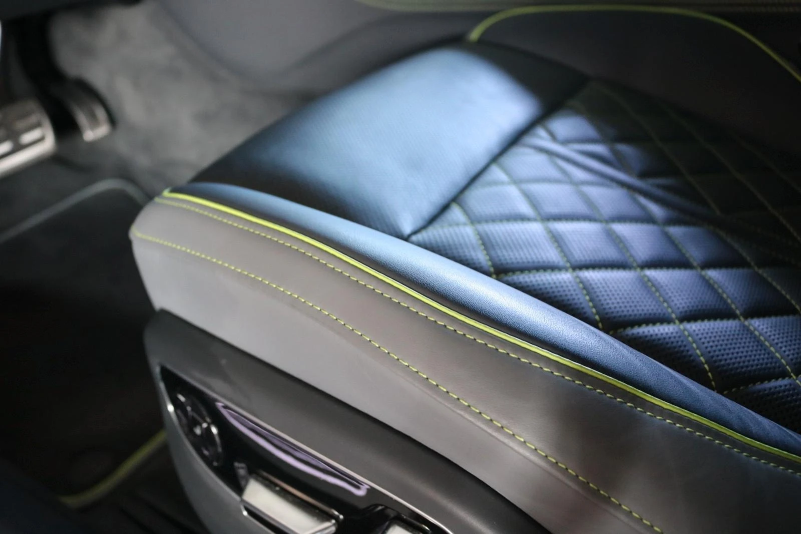 Audi A8 60 TFSI/S-LINE/AUDI EXCLUSIVE/B&O 3D/HEAD UP/360/ - изображение 8