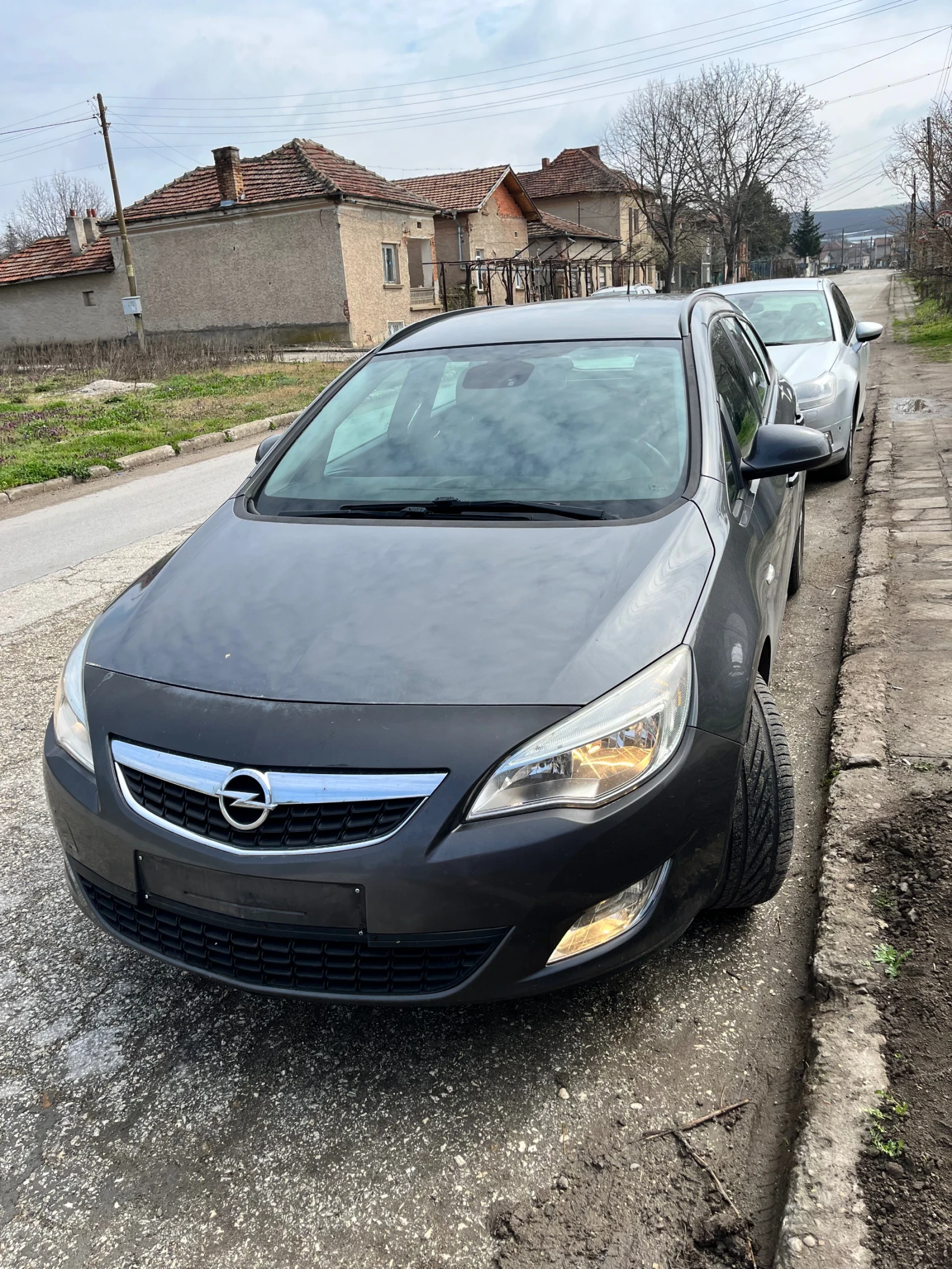 Opel Astra 1.7CDTI 110ps 2011g , снимка 2 - Автомобили и джипове - 53966546