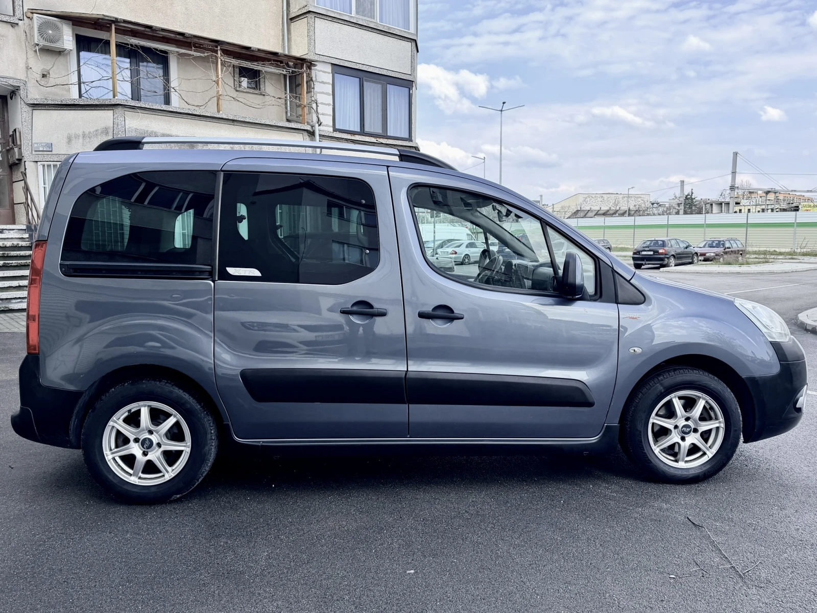 Citroen Berlingo 1.6 D - XTR - 109кс., снимка 8 - Автомобили и джипове - 53977545