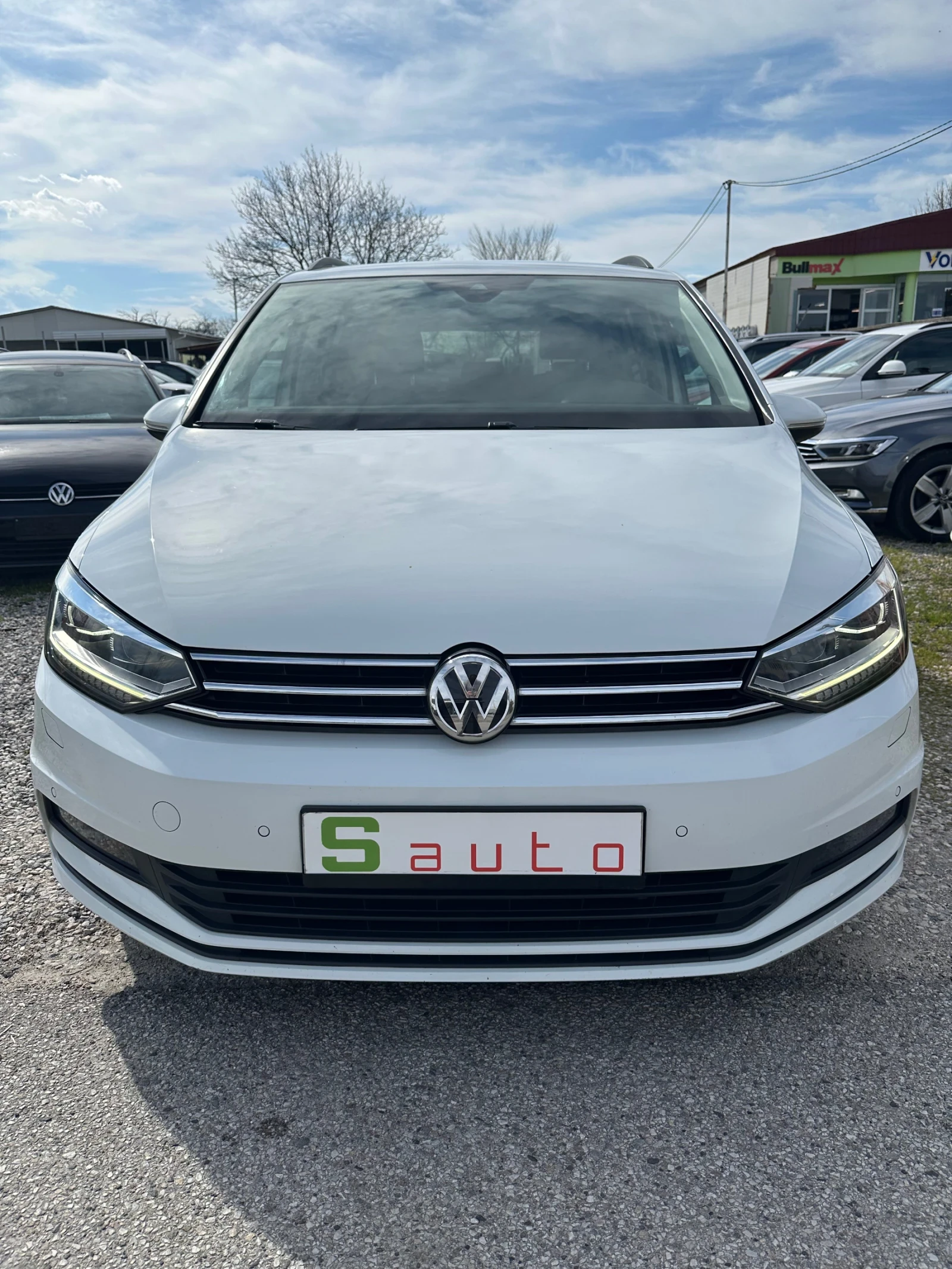 VW Touran 2.0TDI, снимка 2 - Автомобили и джипове - 54125955