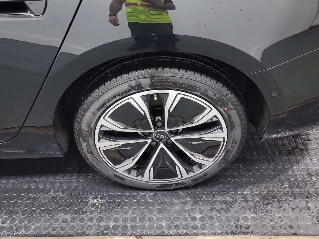 Audi A5 * 2.0 TFSI quattro * 2 �����* �������* PANO* KEYLE | Mobile.bg � ����������� 11