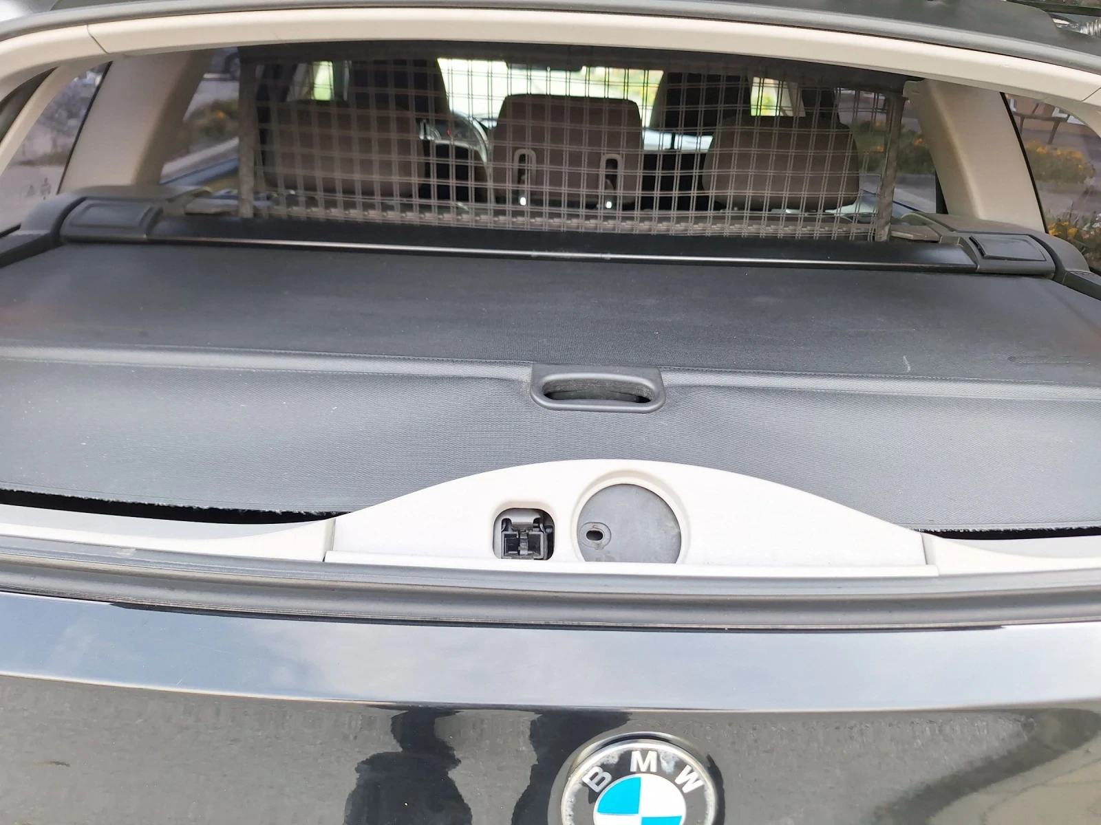 BMW 330 E91 XDrive Facelift, снимка 11 - Автомобили и джипове - 54492016