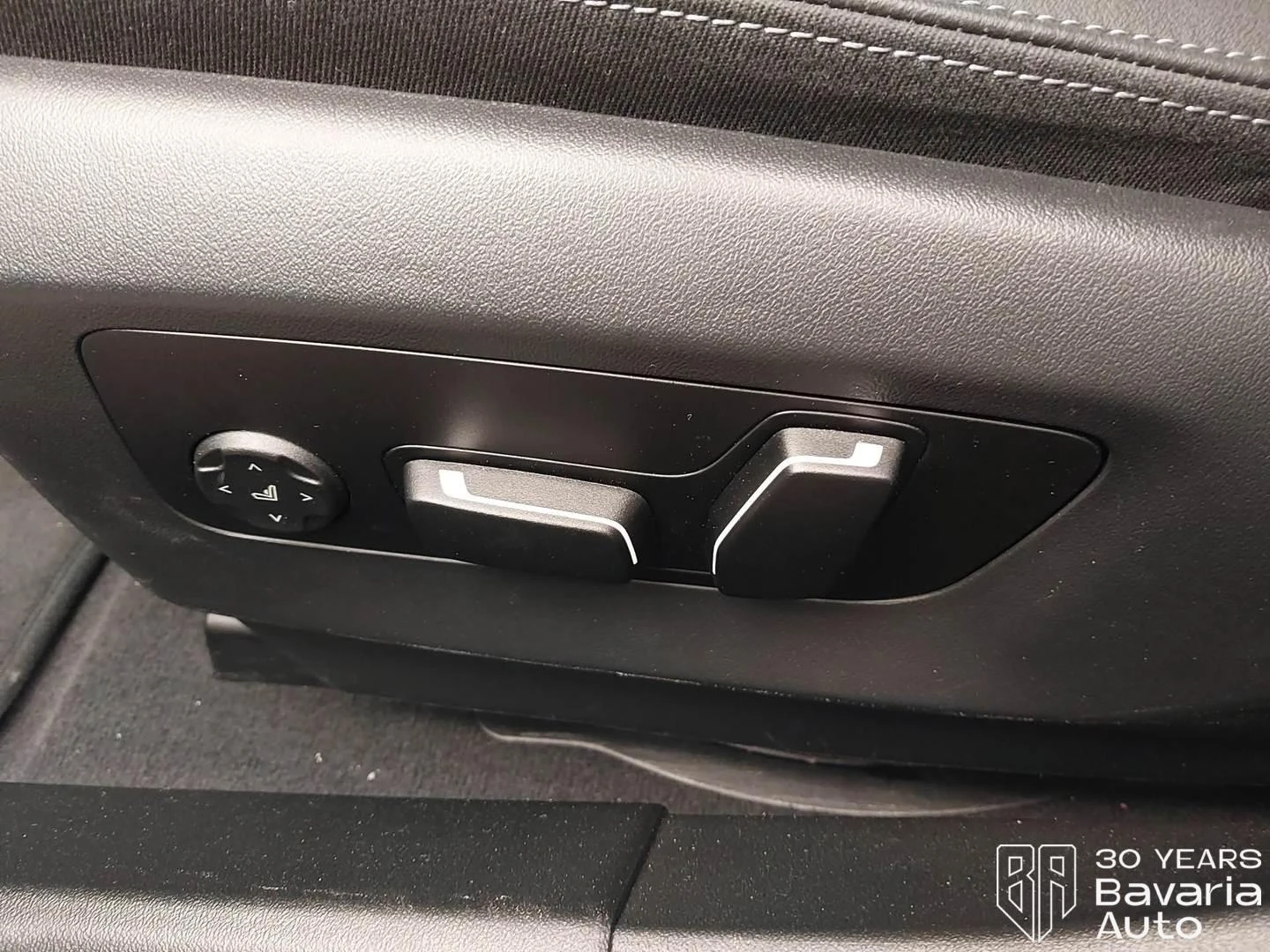 BMW 520 d M Sport Paket Steptronic, снимка 14 - Автомобили и джипове - 54970140