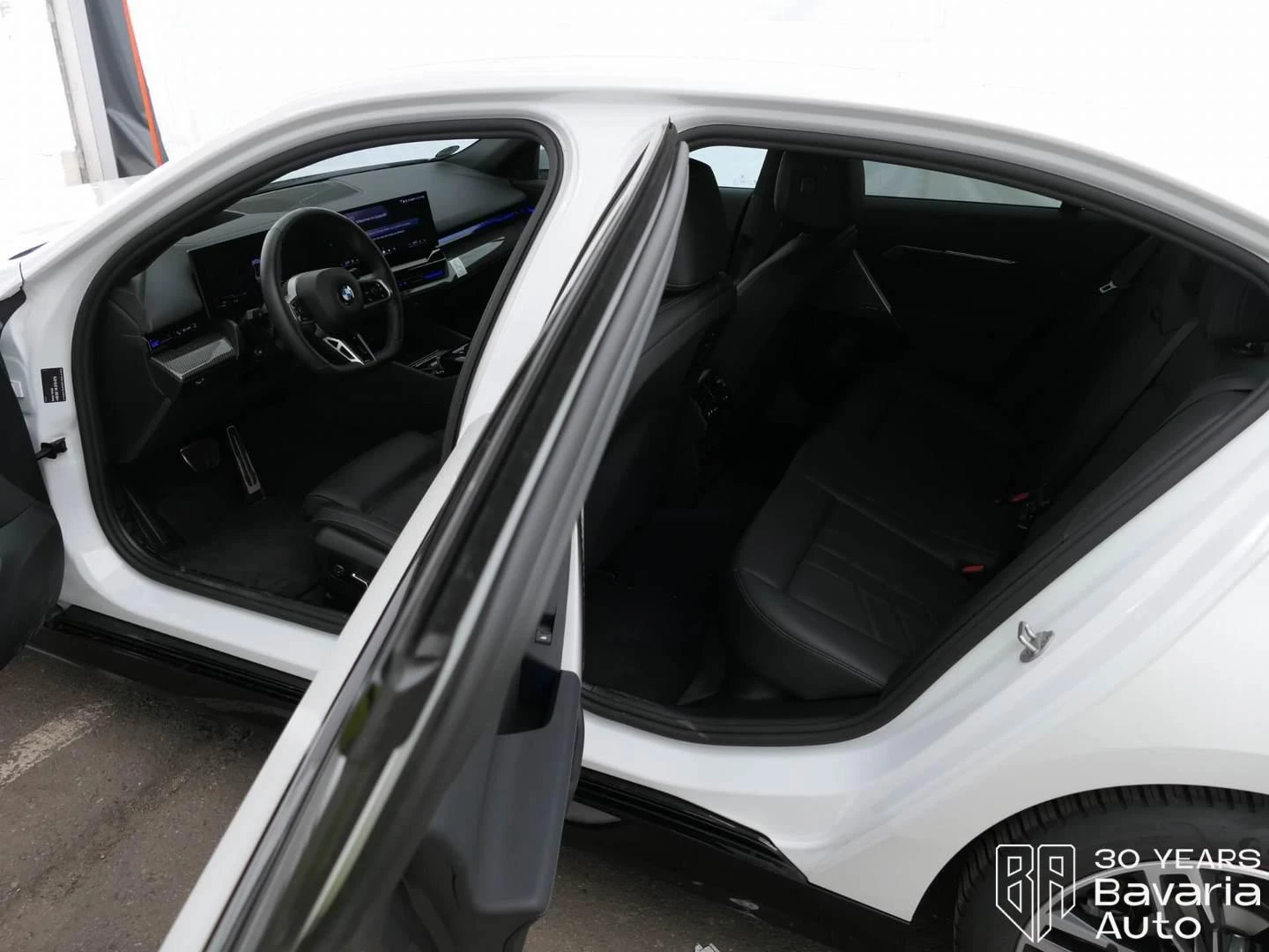 BMW 520 d M Sport Paket Steptronic, снимка 5 - Автомобили и джипове - 54970140