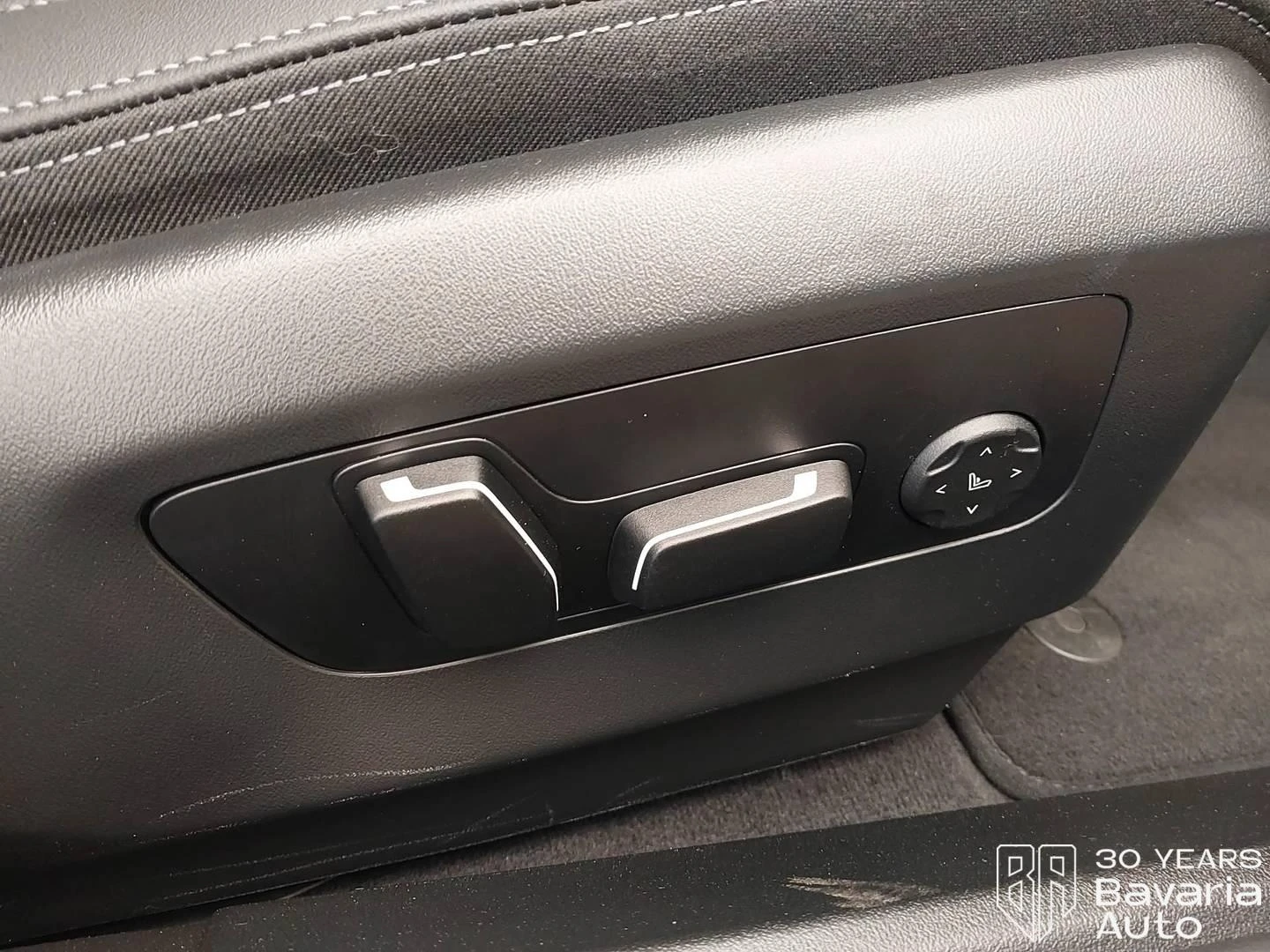 BMW 520 d M Sport Paket Steptronic, снимка 12 - Автомобили и джипове - 54970140