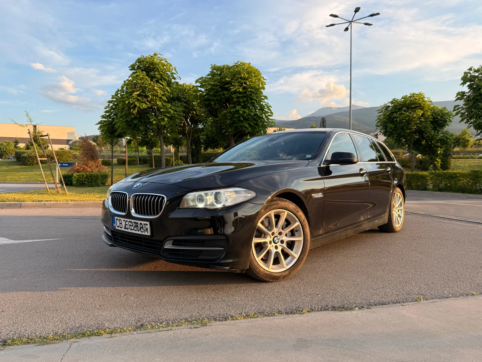 BMW 530 F11 Facelift, снимка 3 - Автомобили и джипове - 55103959
