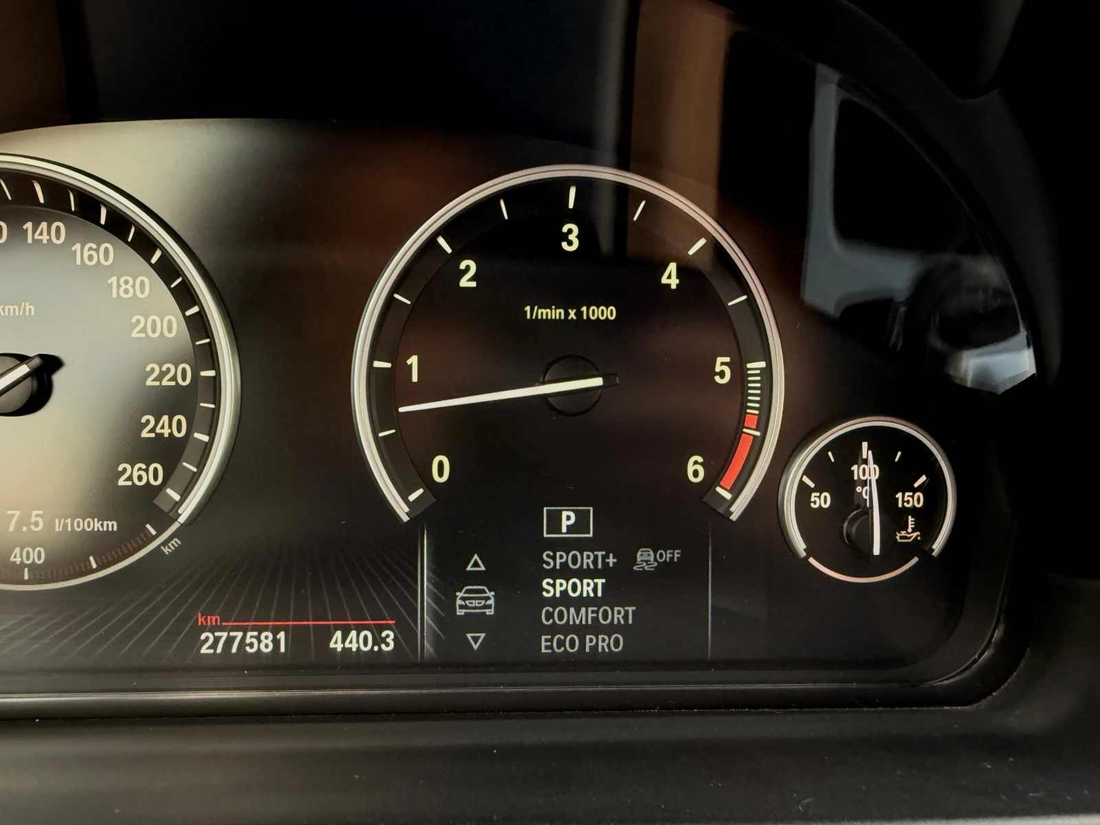 BMW 530 F11 Facelift, снимка 11 - Автомобили и джипове - 55103959