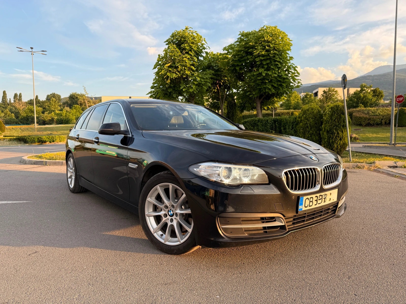 BMW 530 F11 Facelift, снимка 2 - Автомобили и джипове - 55103959