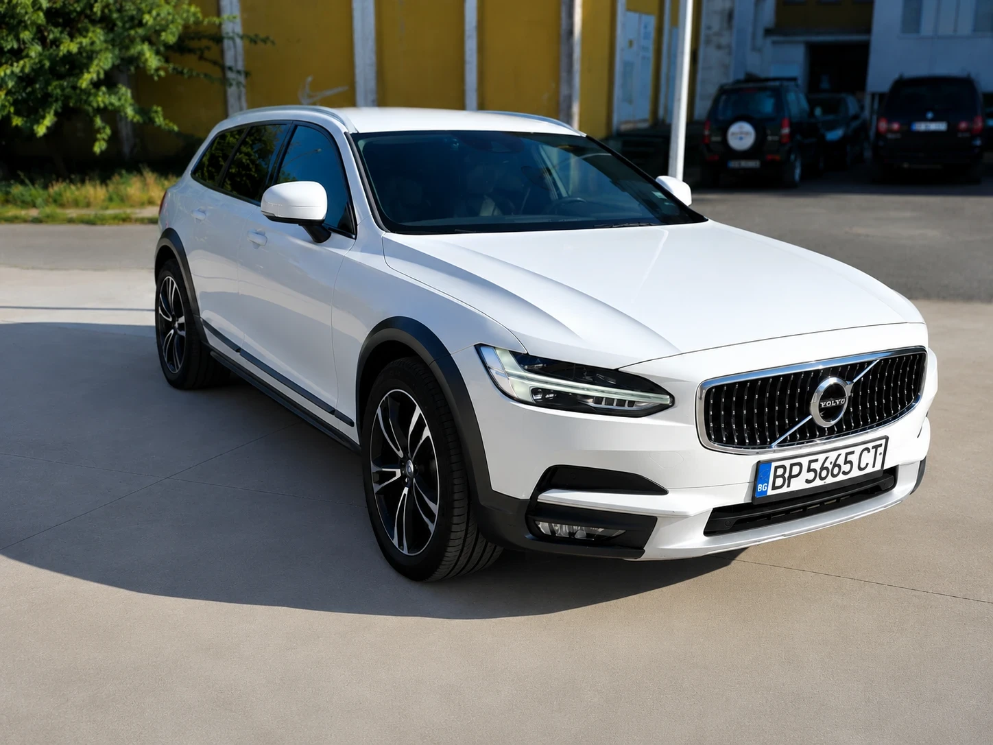 Volvo V90 Cross Country