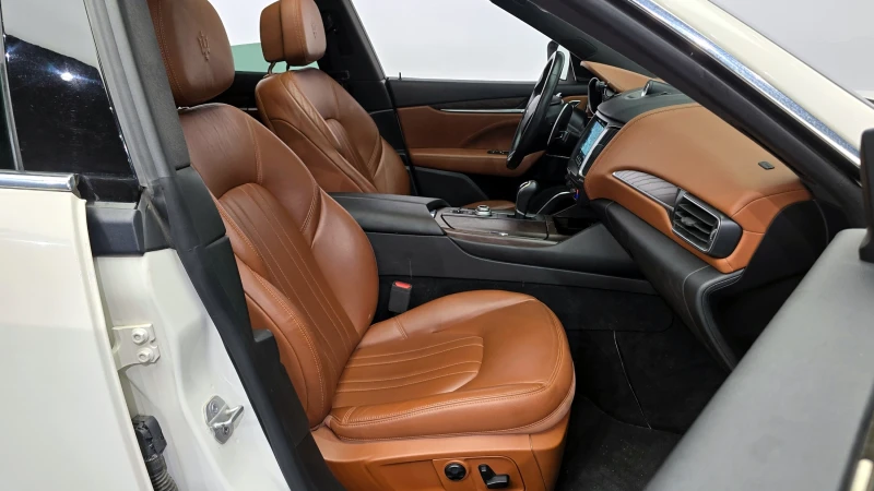Maserati Levante 3.0 AWD , снимка 11 - Автомобили и джипове - 52455055
