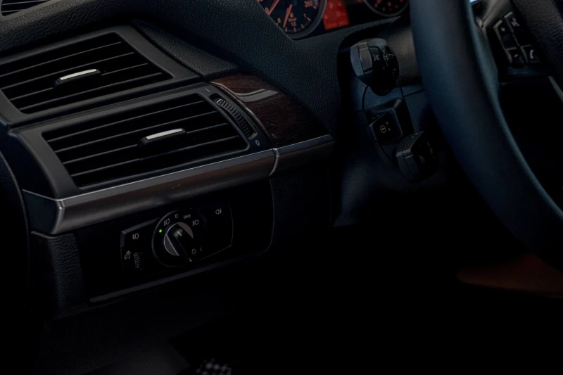 BMW X6 35d/xDrive/M-Sport/PDC/F1/Xenon, снимка 11 - Автомобили и джипове - 53160708