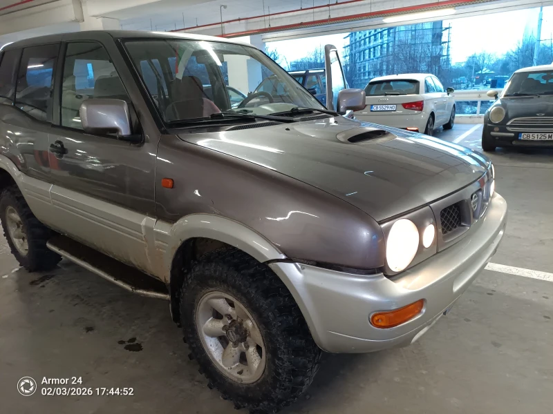 Nissan Terrano, снимка 9 - Автомобили и джипове - 53422687