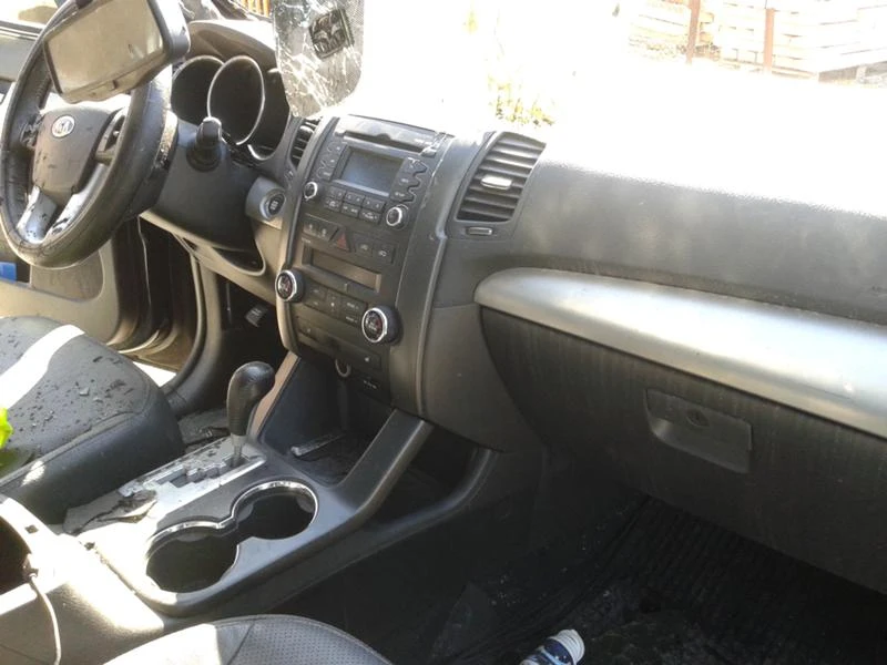 Kia Sorento 2.2crdi, снимка 4 - Автомобили и джипове - 28443450