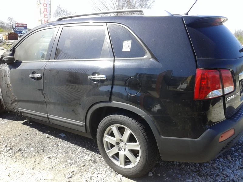 Kia Sorento 2.2crdi, снимка 8 - Автомобили и джипове - 28443450