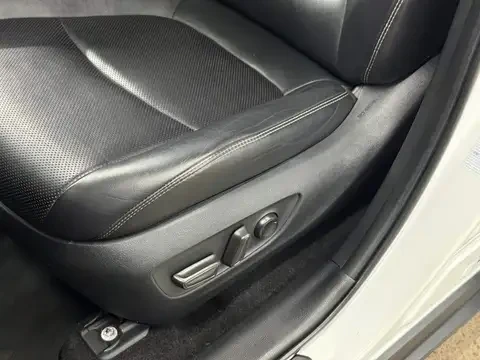 Toyota Rav4 Hybrid Limited * 360 * Обдухване * JBL * 4x4 * , снимка 14 - Автомобили и джипове - 55987838