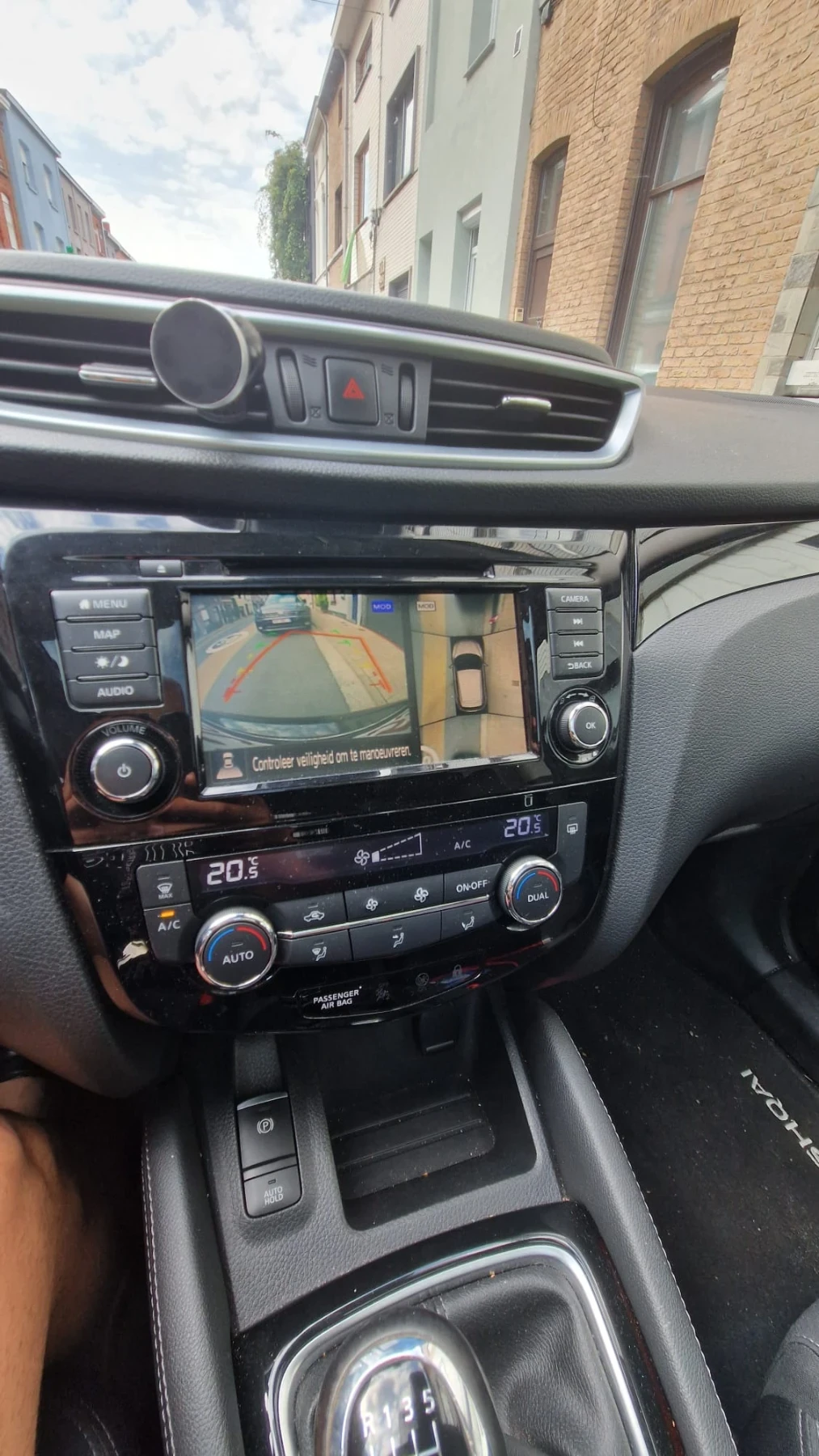 Nissan Qashqai 1.3 , benzine  - изображение 10