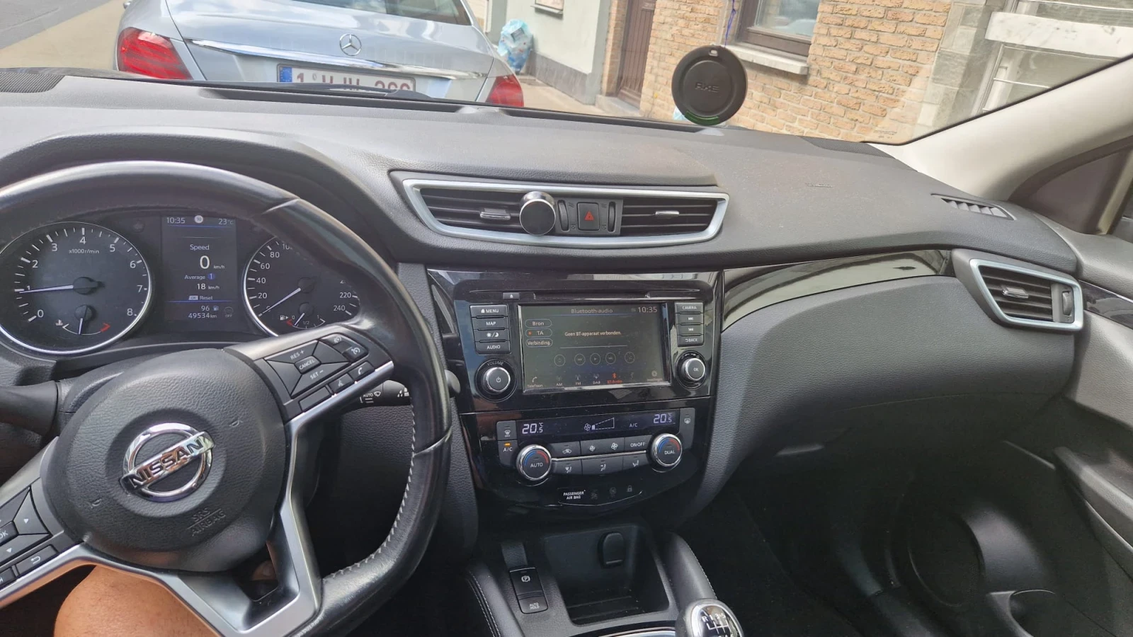 Nissan Qashqai 1.3 , benzine  - изображение 8