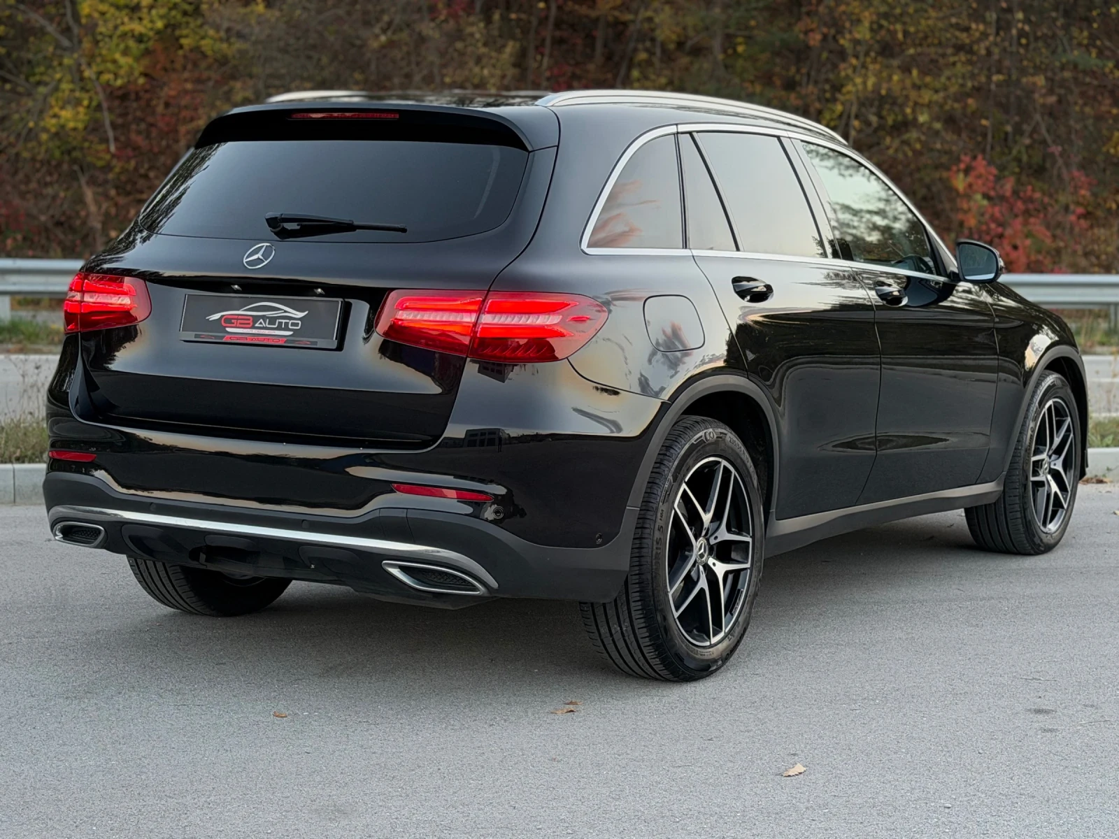 Mercedes-Benz GLC 350 AMG LINE* 4MATIC* DISTRONIC* AMBIENT*  - изображение 7