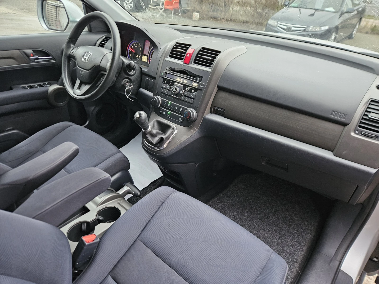 Honda Cr-v 2.0i-VTEC 4x4 Facelift TUV �� 09.2027�. ���� 5 | Mobile.bg � ����������� 14